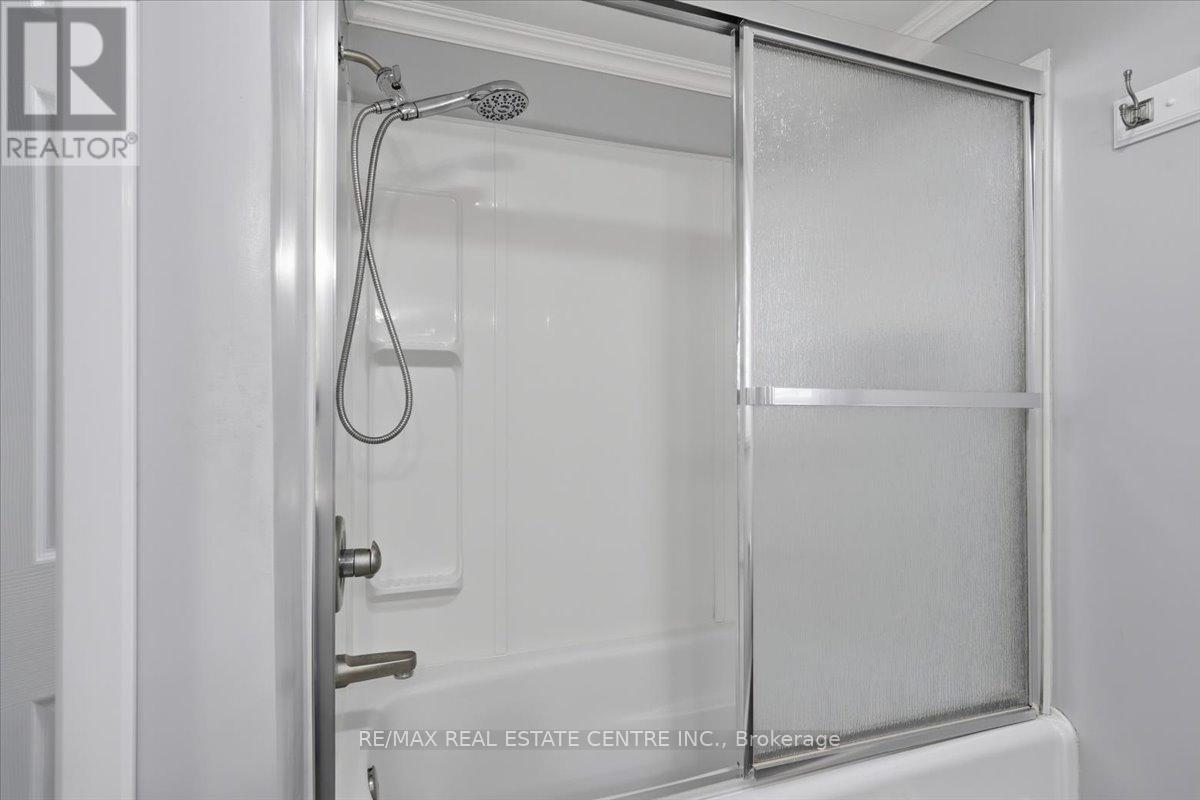 315 Woodlawn Crescent, Milton, Ontario  L9T 4V8 - Photo 29 - W13176134