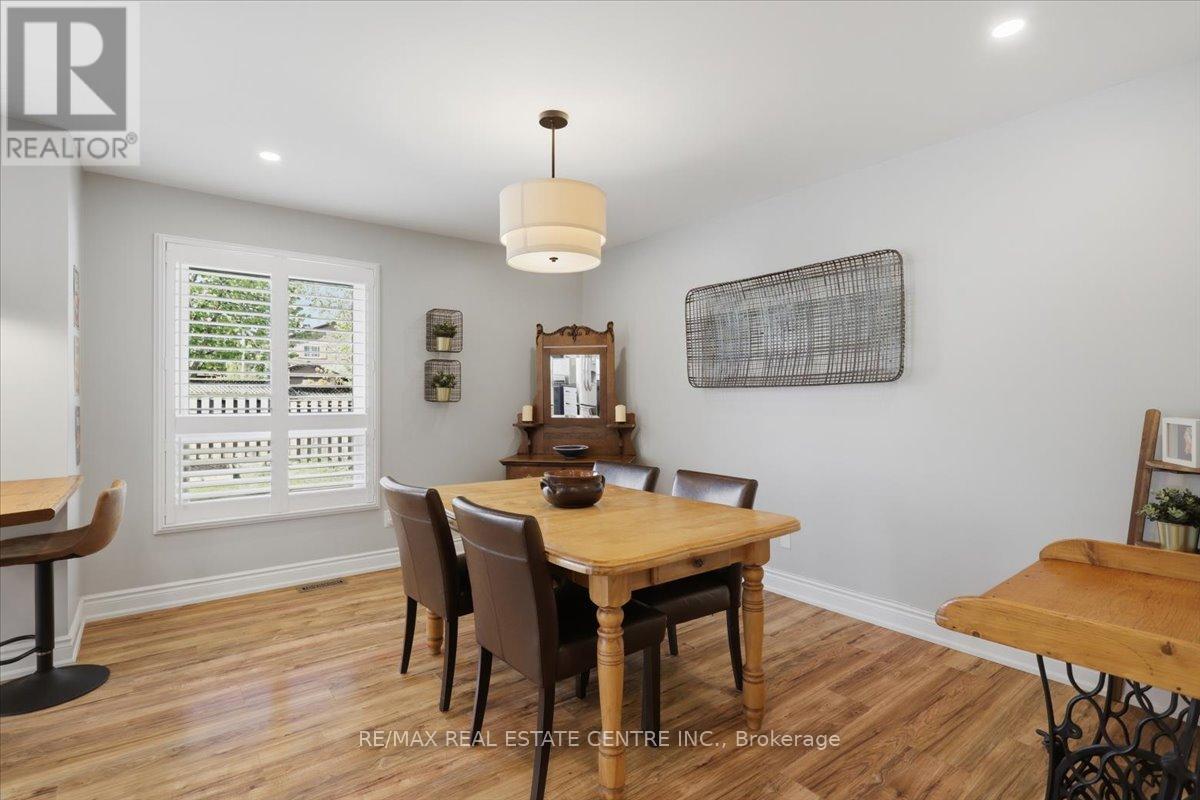 315 Woodlawn Crescent, Milton, Ontario  L9T 4V8 - Photo 4 - W13176134