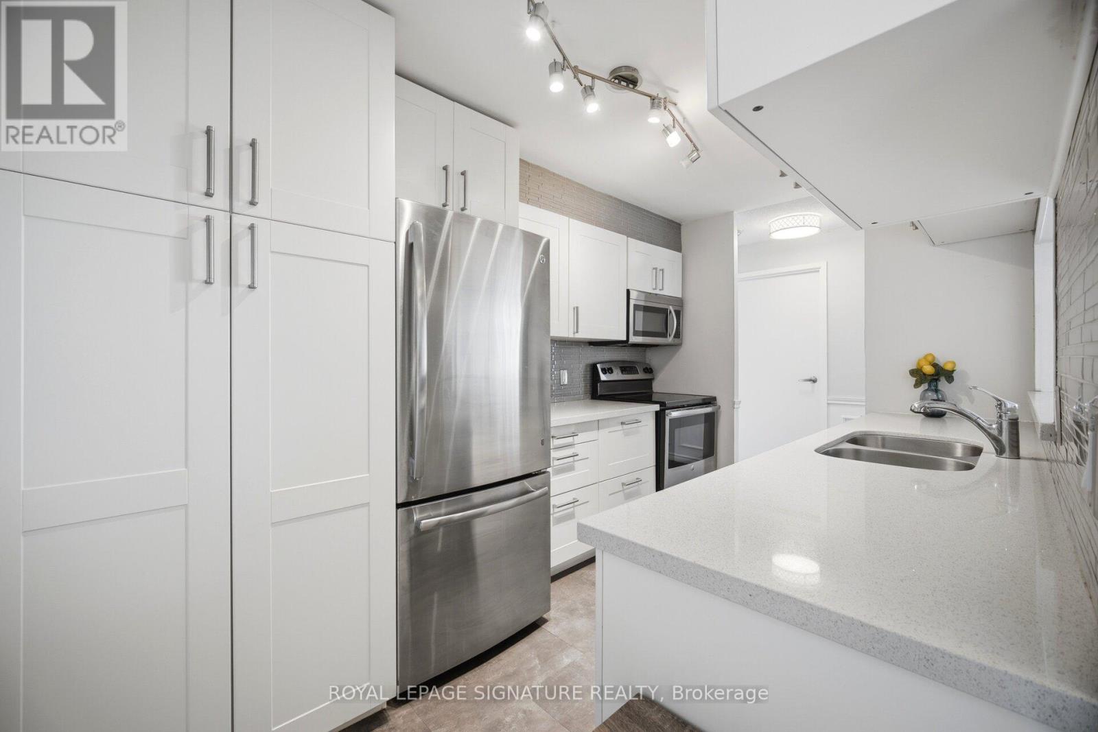 1803 - 25 Trailwood Drive, Mississauga, Ontario  L4Z 3K9 - Photo 21 - W13176138