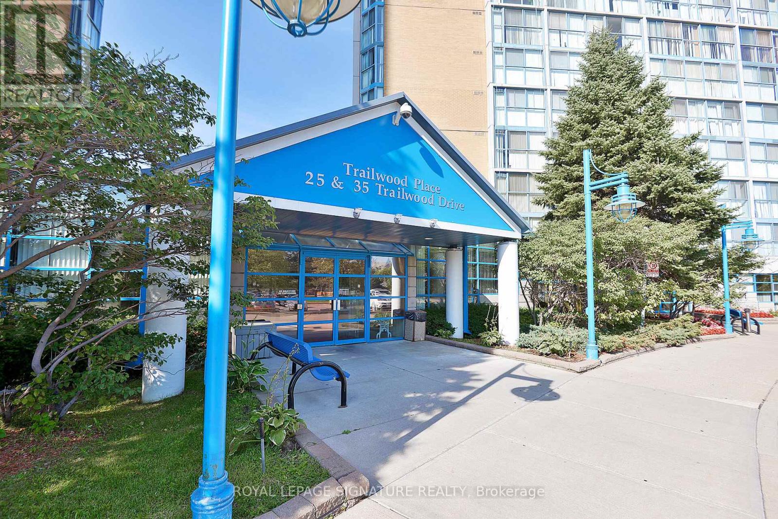 1803 - 25 Trailwood Drive, Mississauga, Ontario  L4Z 3K9 - Photo 3 - W13176138