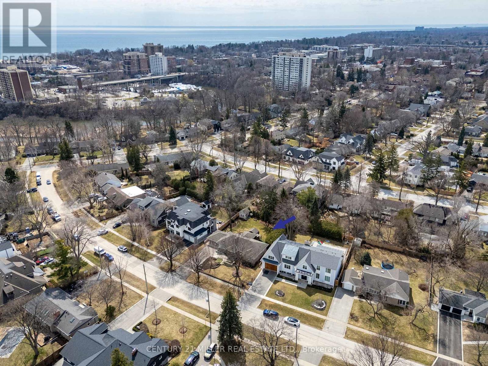 262 Oakwood Crescent, Oakville, Ontario  L6K 3M8 - Photo 3 - W13176146