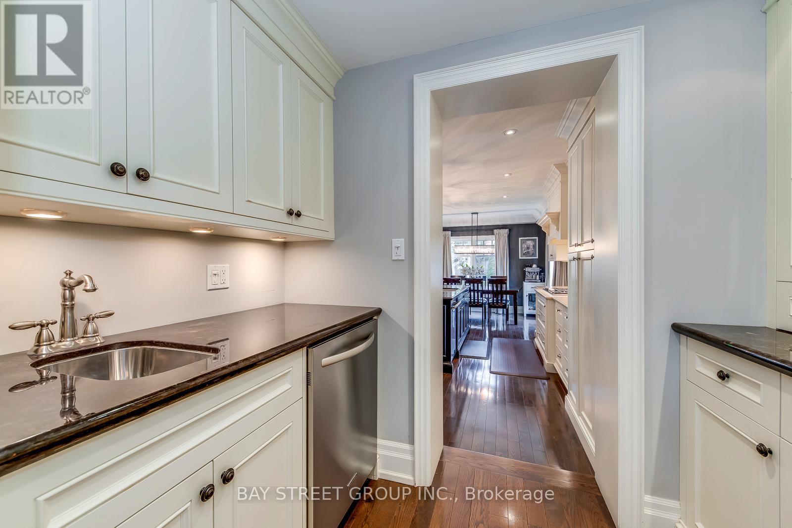 1267 Donlea Crescent, Oakville, Ontario  L6J 1V8 - Photo 17 - W13176156