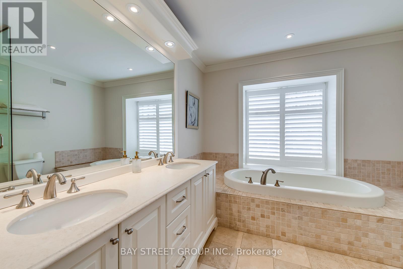 1267 Donlea Crescent, Oakville, Ontario  L6J 1V8 - Photo 29 - W13176156