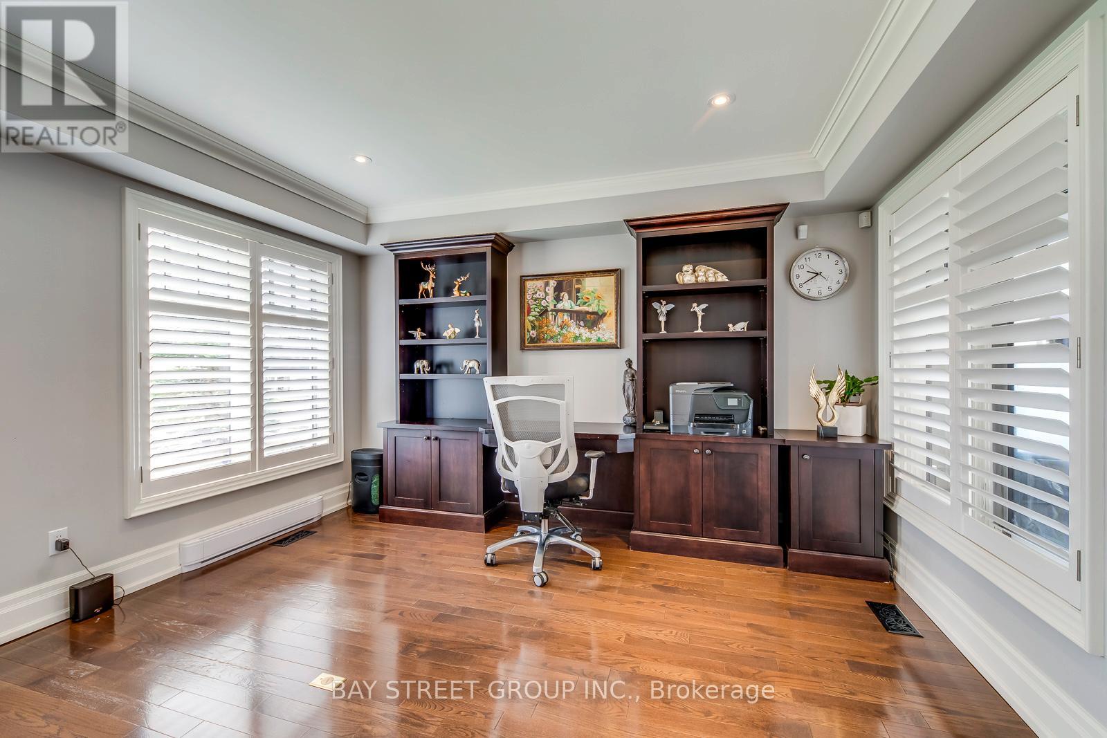 1267 Donlea Crescent, Oakville, Ontario  L6J 1V8 - Photo 5 - W13176156