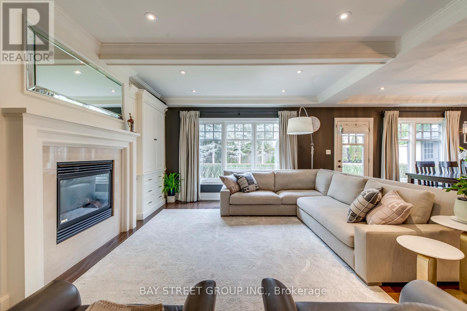 1267 Donlea Crescent, Oakville, Ontario  L6J 1V8 - Photo 9 - W13176156