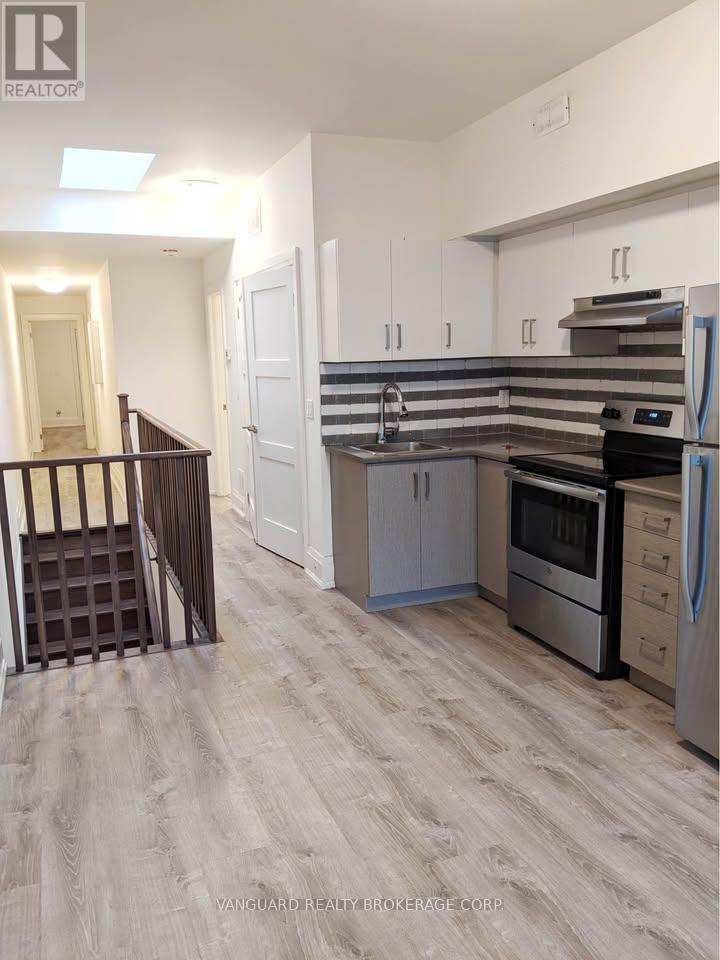 3rd Floor - 984 Dovercourt Road, Toronto, Ontario  M6H 2X5 - Photo 3 - W13176170