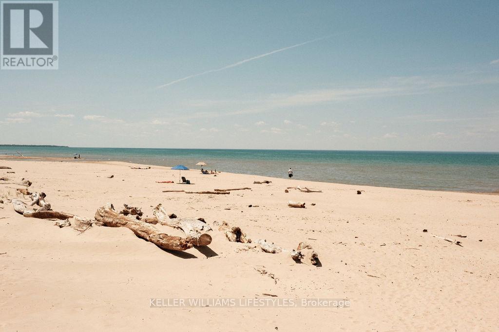 7403 Sanderson Road, Lambton Shores, Ontario  N0M 2L0 - Photo 44 - X13176294