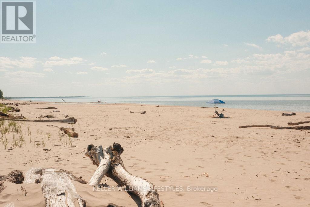 7403 Sanderson Road, Lambton Shores, Ontario  N0M 2L0 - Photo 45 - X13176294