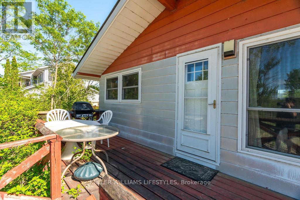 7403 Sanderson Road, Lambton Shores, Ontario  N0M 2L0 - Photo 6 - X13176294