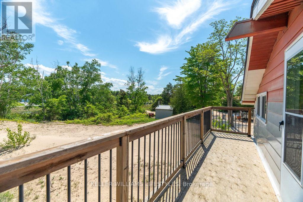 7403 Sanderson Road, Lambton Shores, Ontario  N0M 2L0 - Photo 9 - X13176294