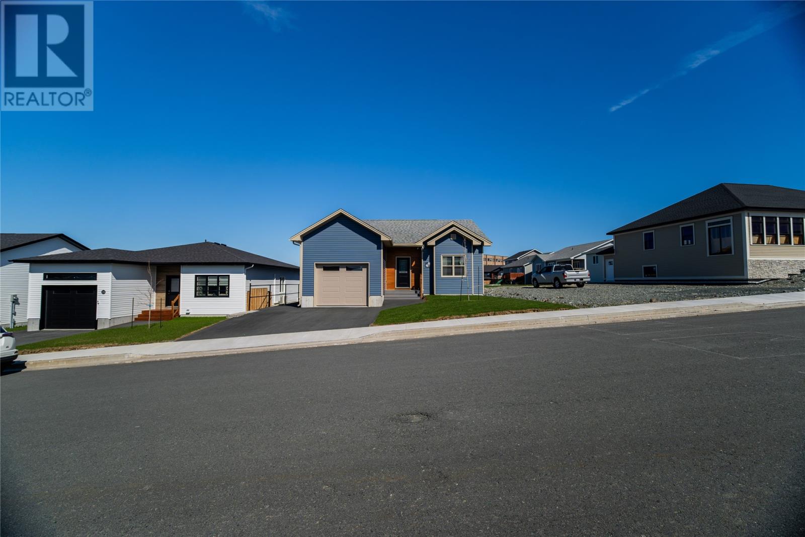 17 Electra Drive, St. John's, Newfoundland & Labrador  A1A 0V3 - Photo 2 - 1298048