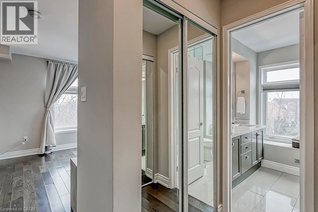 2386 Munn's Avenue E, Oakville, Ontario  L6H 6G9 - Photo 27 - 40833480