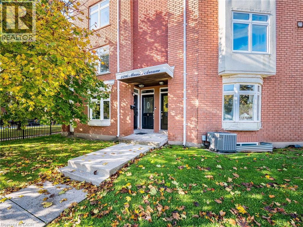 2386 Munn's Avenue E, Oakville, Ontario  L6H 6G9 - Photo 2 - 40833480