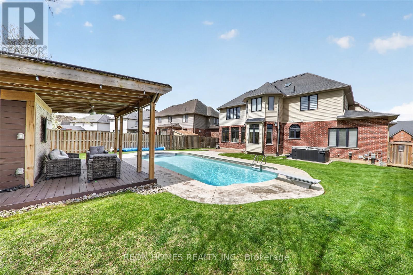 2192 Callingham Drive, London North, Ontario  N6G 5B8 - Photo 33 - X13176050