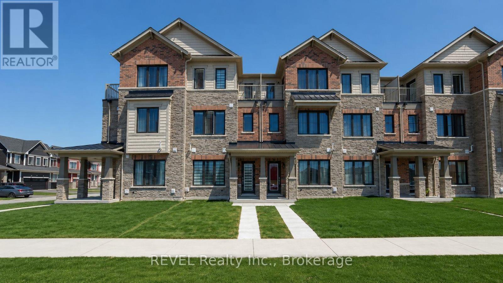 11 Lilac Lane, Thorold, Ontario  L3B 0K9 - Photo 1 - X13176252