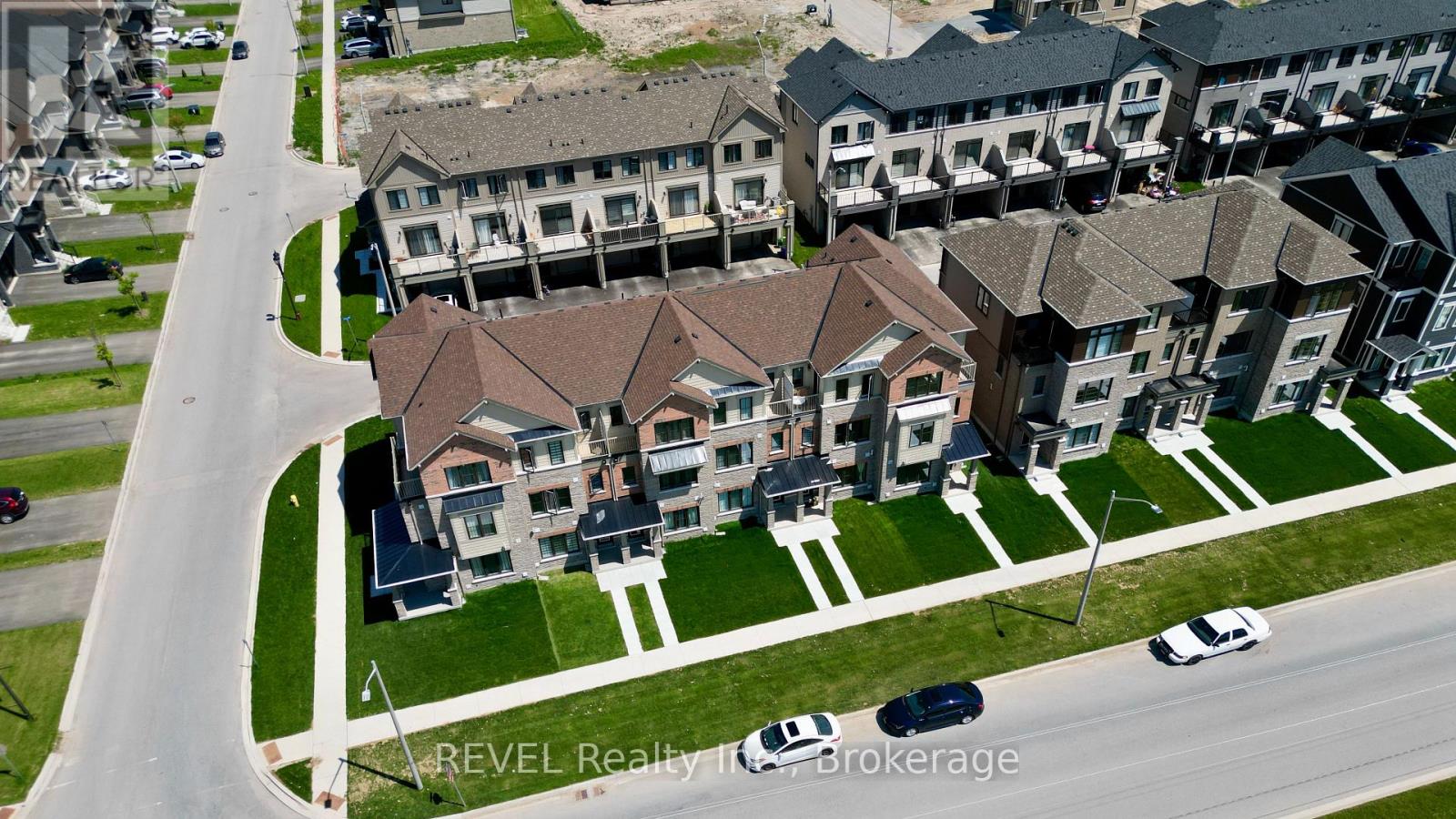 11 Lilac Lane, Thorold, Ontario  L3B 0K9 - Photo 2 - X13176252