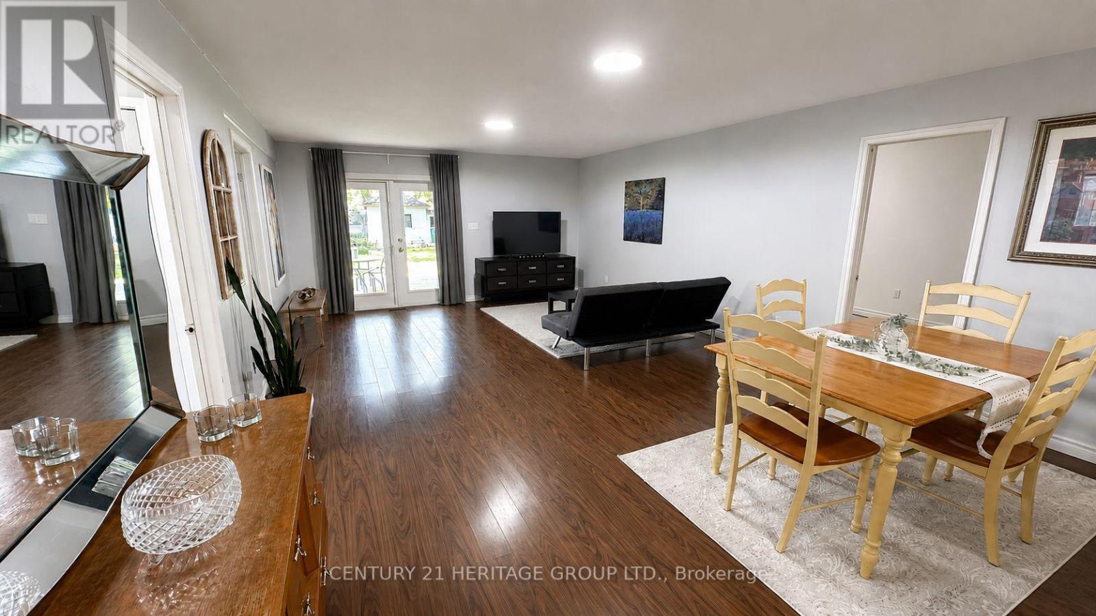 322 Lakeview Boulevard, Georgina, Ontario L4P 2Y7 - Photo 9 - N13173646