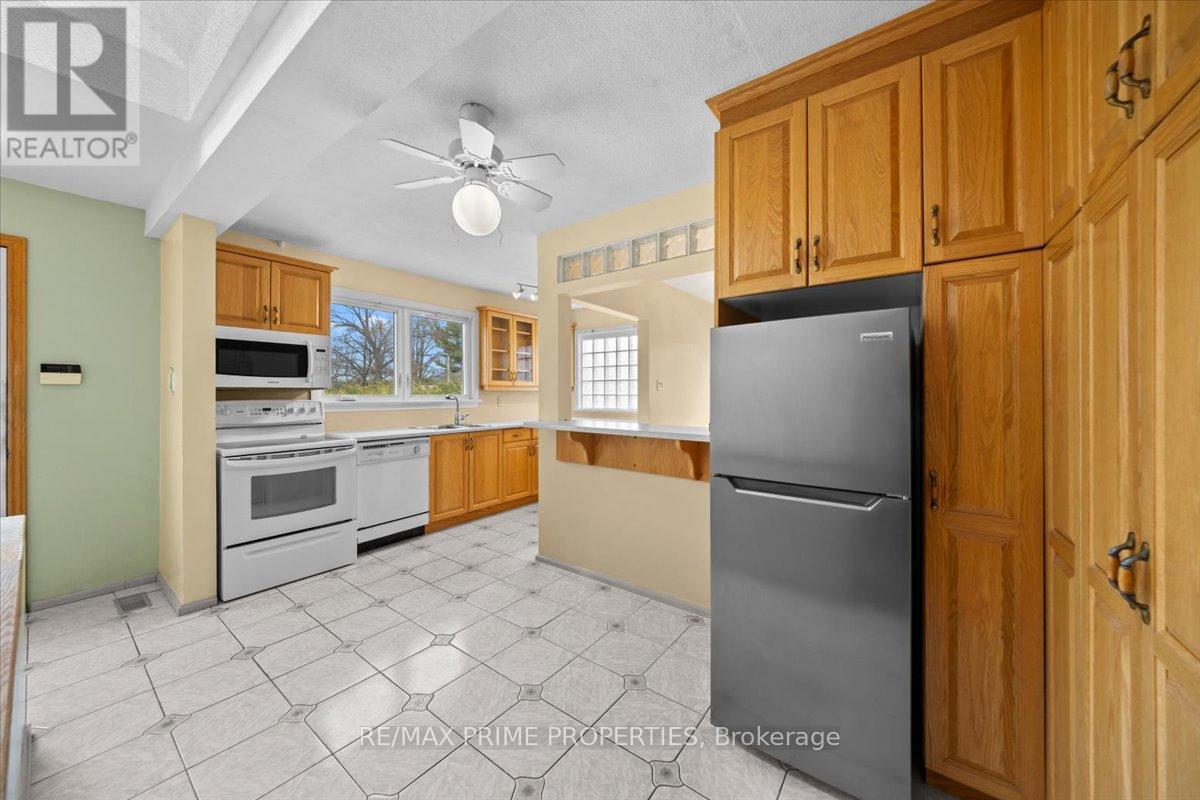 72 Crownhill Street, Ottawa, Ontario  K1J 7K8 - Photo 10 - X13063568