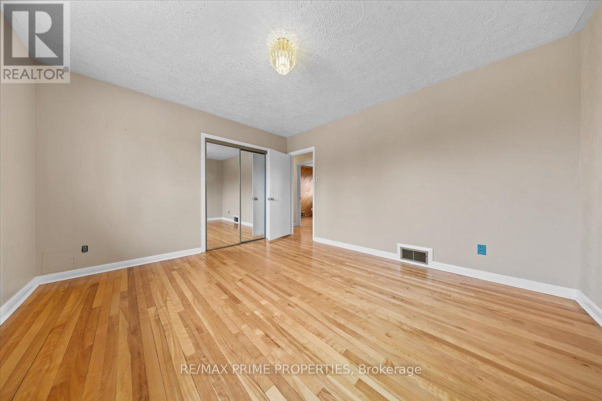 72 Crownhill Street, Ottawa, Ontario  K1J 7K8 - Photo 16 - X13063568