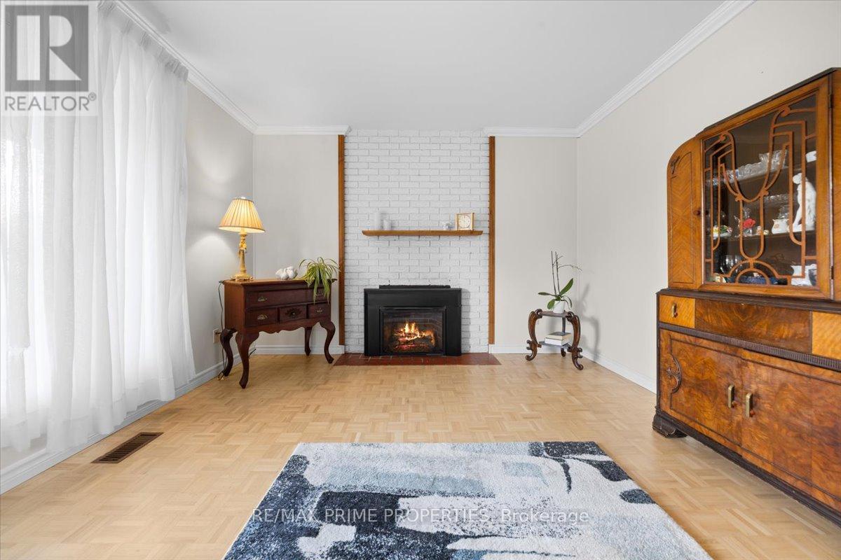 28 Glenmanor Drive, Ottawa, Ontario  K2G 3G1 - Photo 6 - X13121554