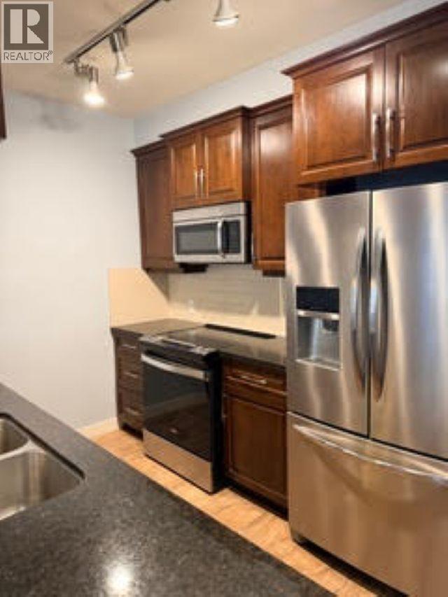 209 11887 Burnett Street, Maple Ridge, British Columbia  V2X 6P6 - Photo 2 - R3128047