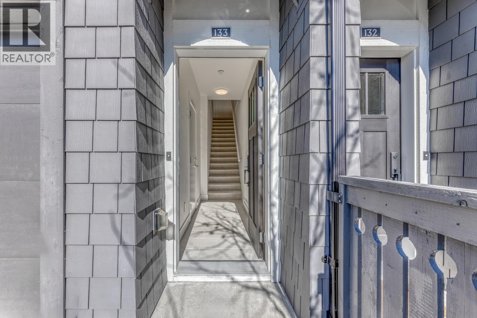133 1331 Olmsted Street, Coquitlam, British Columbia  V3E 0T3 - Photo 3 - R3128062