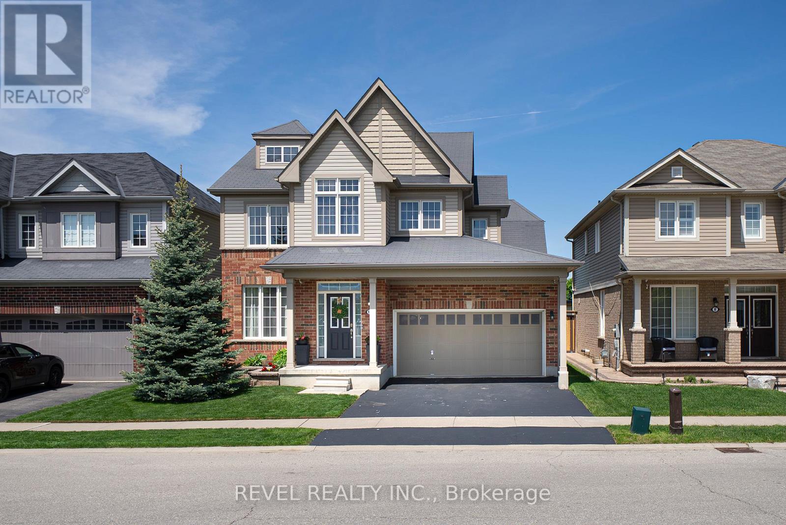 10 BISSET AVENUE, Brantford, Ontario