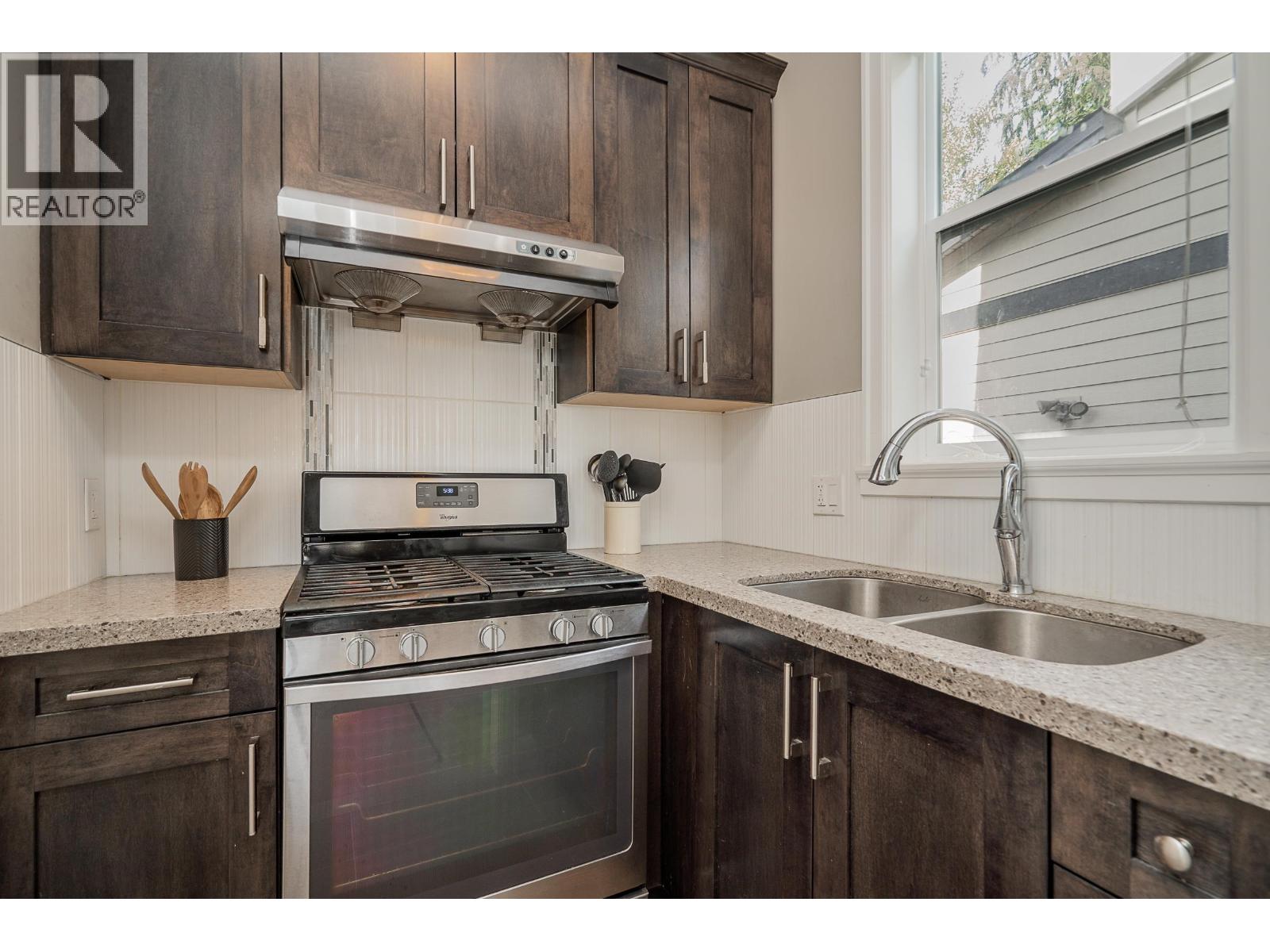 3485 Wales Avenue, Coquitlam, British Columbia  V3E 0K5 - Photo 8 - R3128058