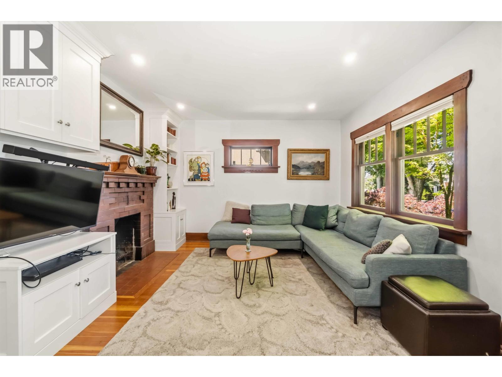 2628 William Street, Vancouver, British Columbia  V5K 2Y5 - Photo 5 - R3128122