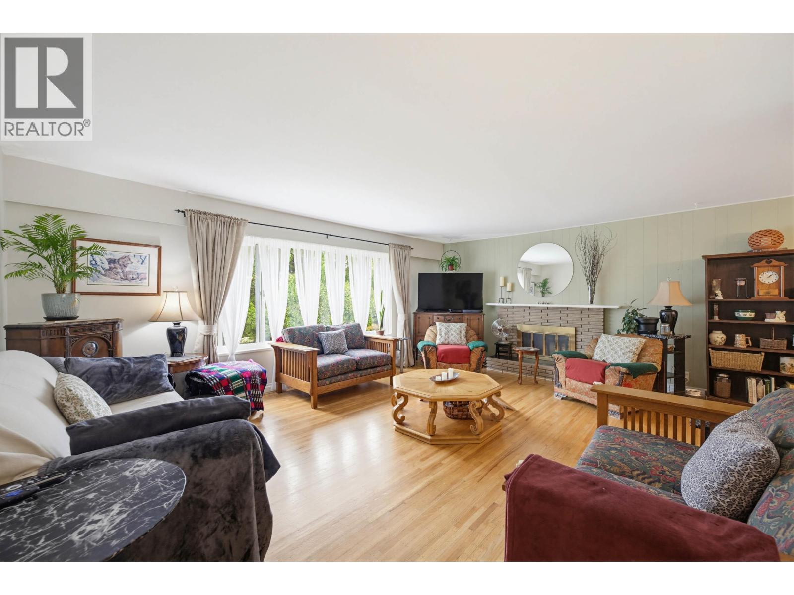 4882 44b Avenue, Delta, British Columbia  V4K 1H8 - Photo 2 - R3128125