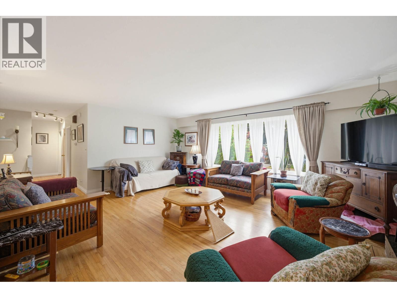 4882 44b Avenue, Delta, British Columbia  V4K 1H8 - Photo 3 - R3128125