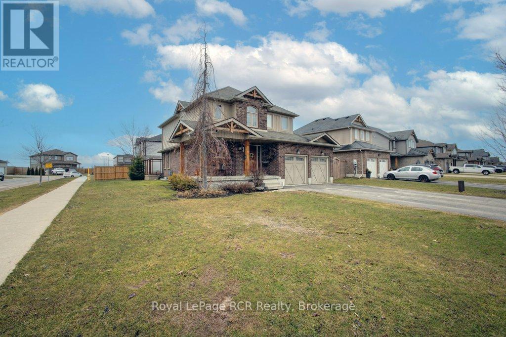 11 Green Street, Mapleton, Ontario  N0G 1P0 - Photo 2 - X13176198