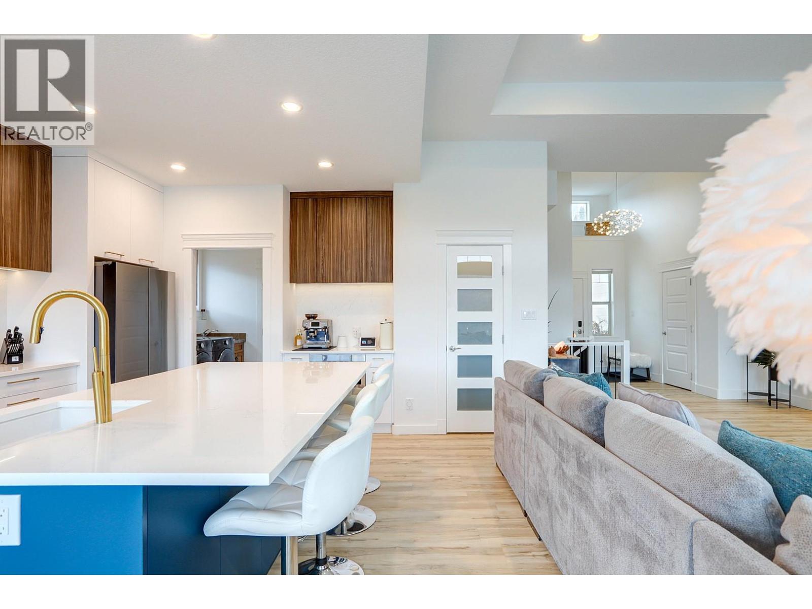 7313 Sunridge Road, Vernon, British Columbia  V1B 4C8 - Photo 10 - 10378369