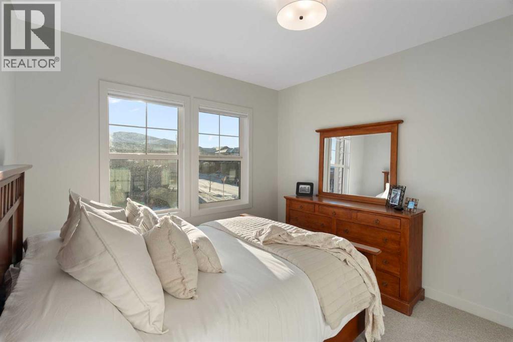 26 Bluerock Avenue Sw, Calgary, Alberta  T2Y 0R6 - Photo 33 - A2313461