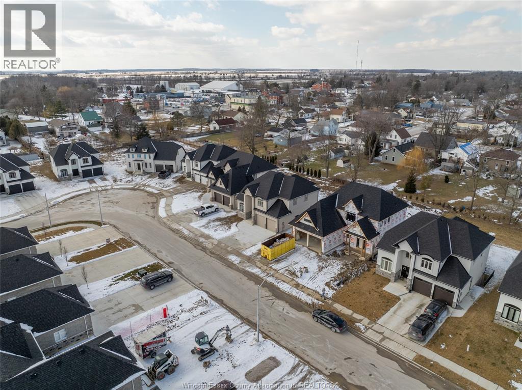 71 Redwood, Kingsville, Ontario N0R 1B0 - Photo 45 - 26012210