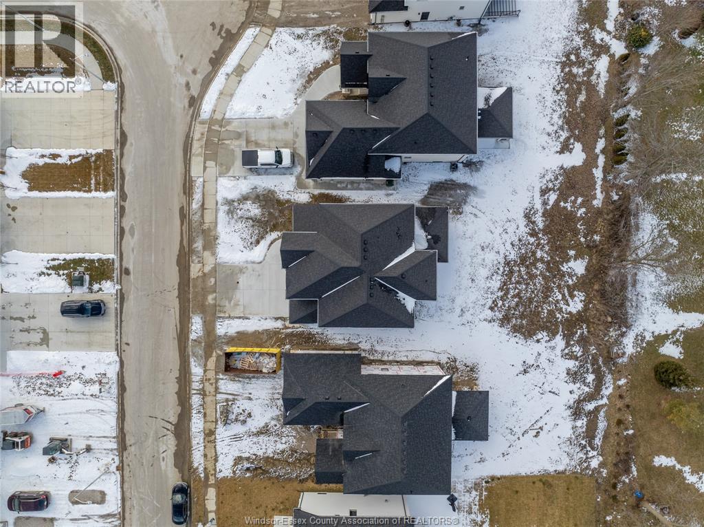 71 Redwood, Kingsville, Ontario N0R 1B0 - Photo 46 - 26012210