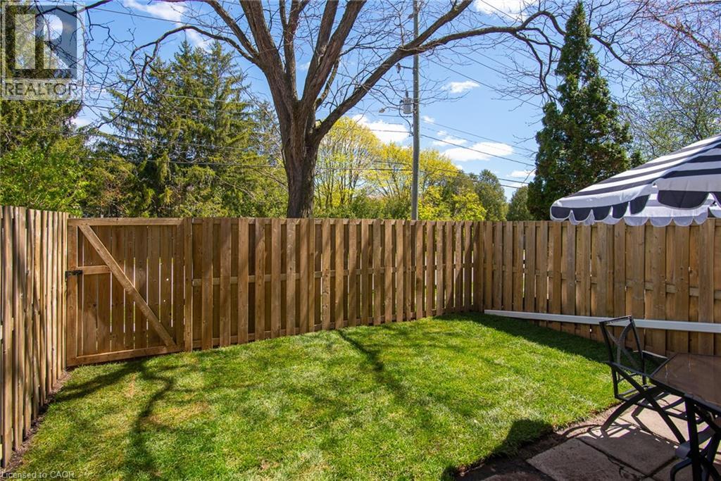 397 Keats Way Unit# 4, Waterloo, Ontario  N2L 5S7 - Photo 34 - 40833788