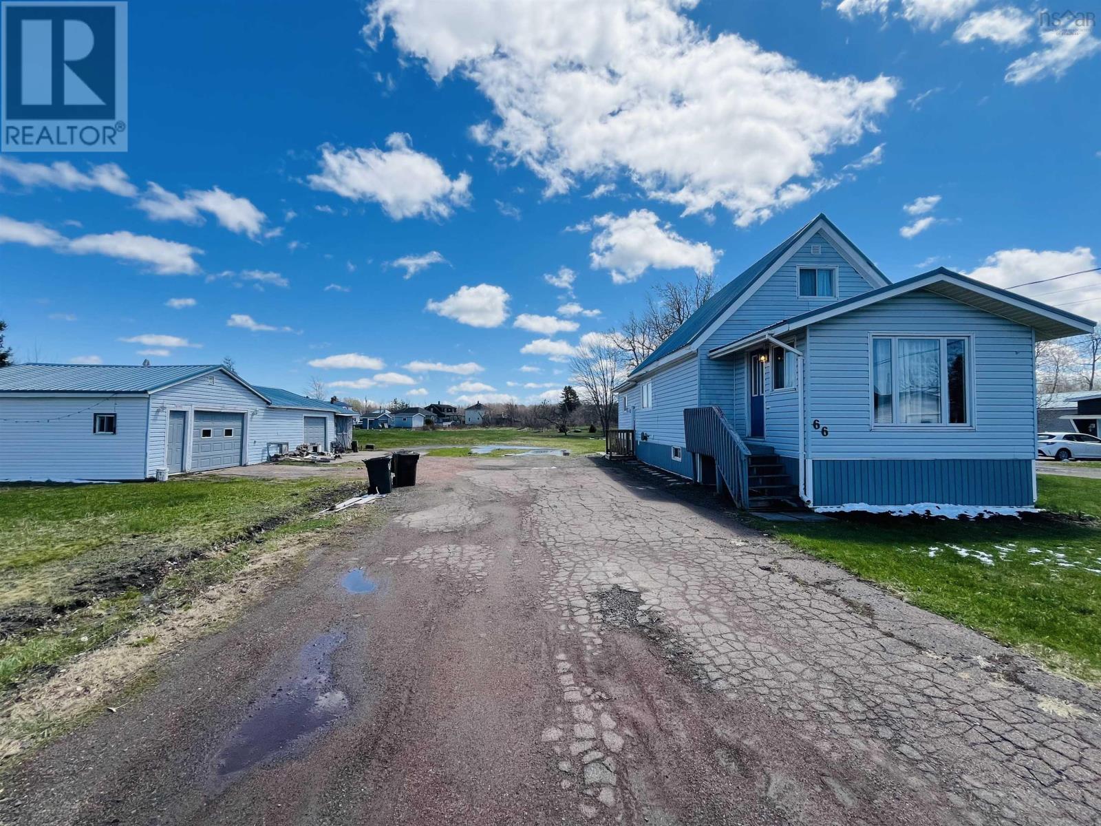 66 Mcgee Street, Springhill, Nova Scotia  B0M 1X0 - Photo 3 - 202602974