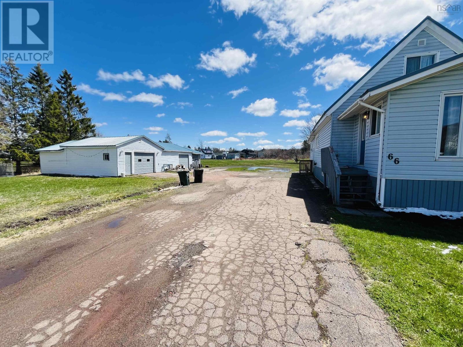 66 Mcgee Street, Springhill, Nova Scotia  B0M 1X0 - Photo 4 - 202602974