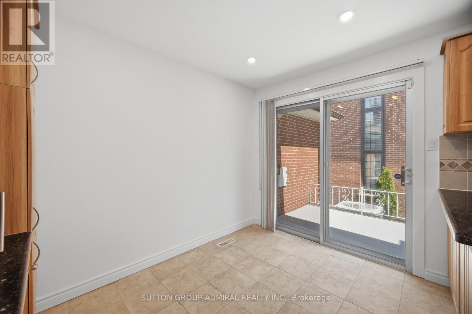 53 Bestview Drive, Toronto, Ontario  M2M 2X8 - Photo 17 - C13155896