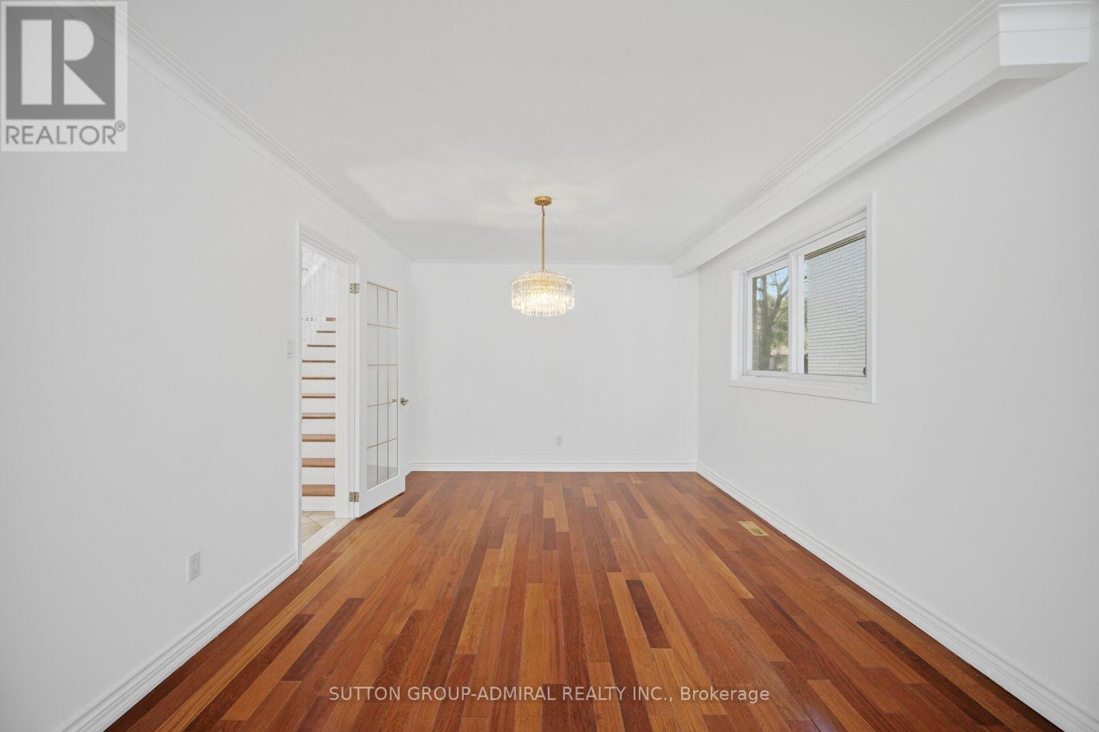 53 Bestview Drive, Toronto, Ontario  M2M 2X8 - Photo 8 - C13155896