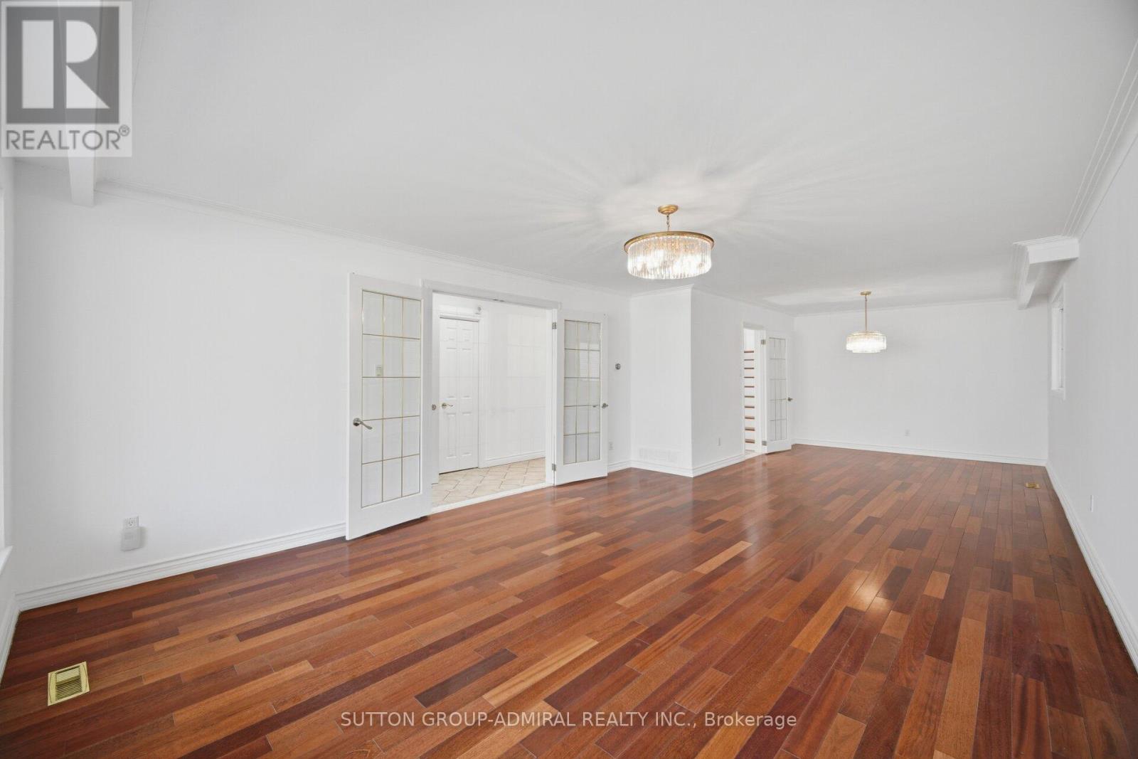 53 Bestview Drive, Toronto, Ontario  M2M 2X8 - Photo 7 - C13155896