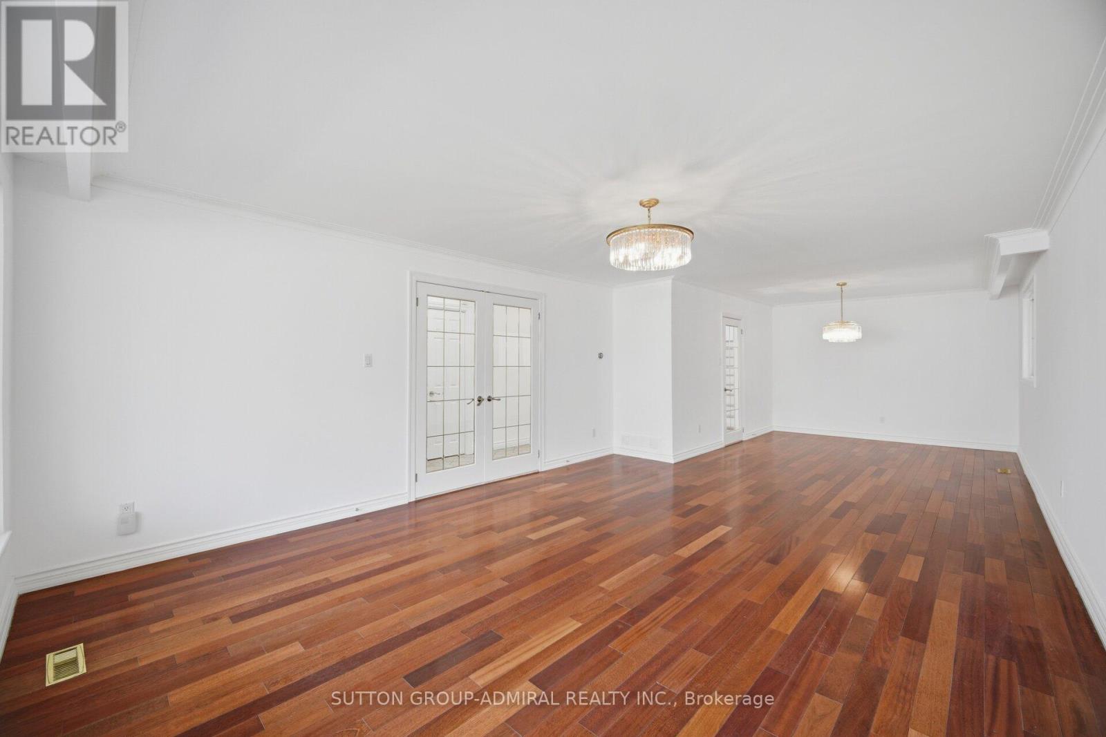53 Bestview Drive, Toronto, Ontario  M2M 2X8 - Photo 6 - C13155896