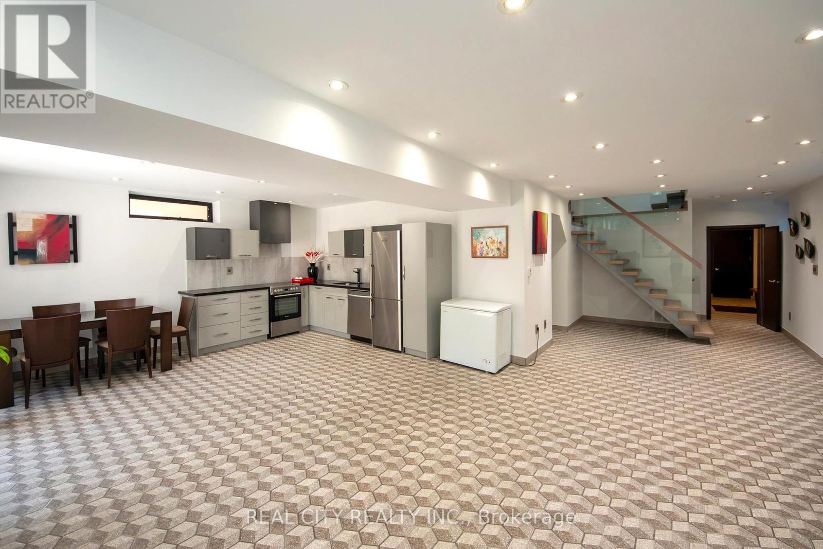 662 Byngmount Avenue, Mississauga, Ontario  L5G 1R4 - Photo 26 - W12786650