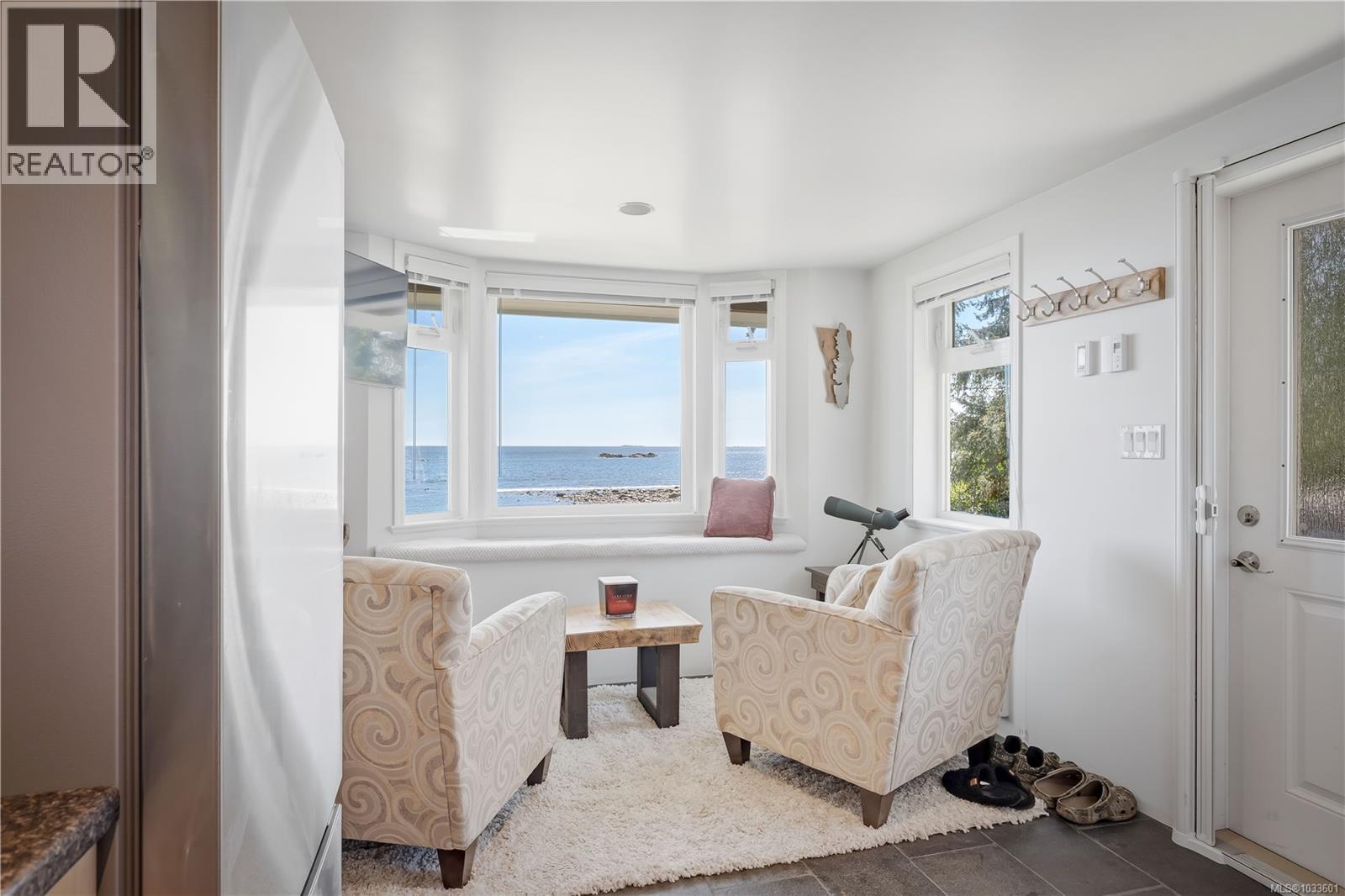 1006 Seventh Ave, Ucluelet, British Columbia  V0R 3A0 - Photo 15 - 1033601