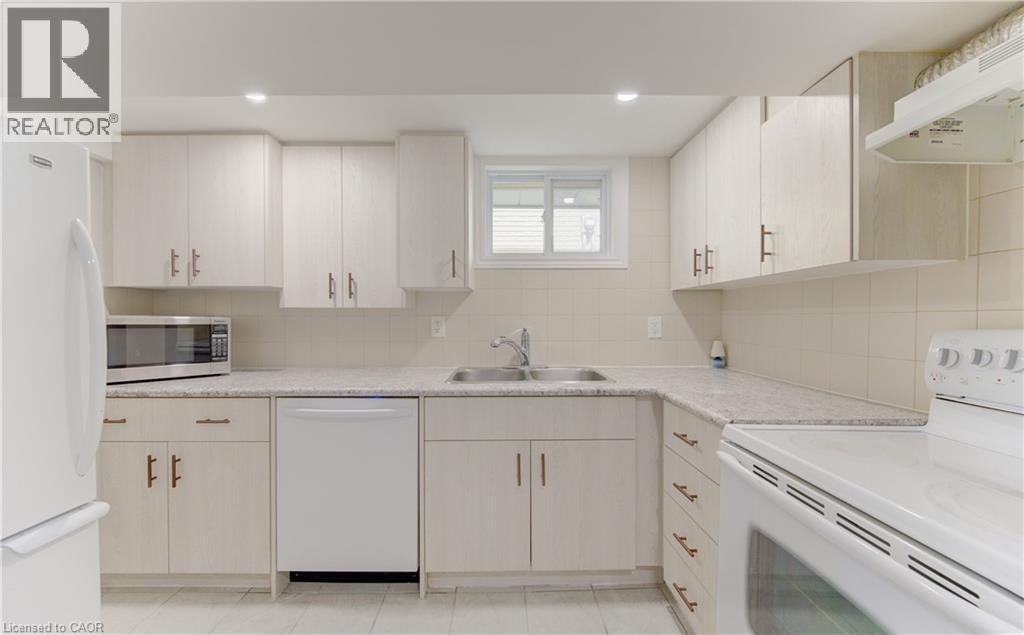 51 Coach Hill Drive, Kitchener, Ontario  N2E 1N7 - Photo 28 - 40833255