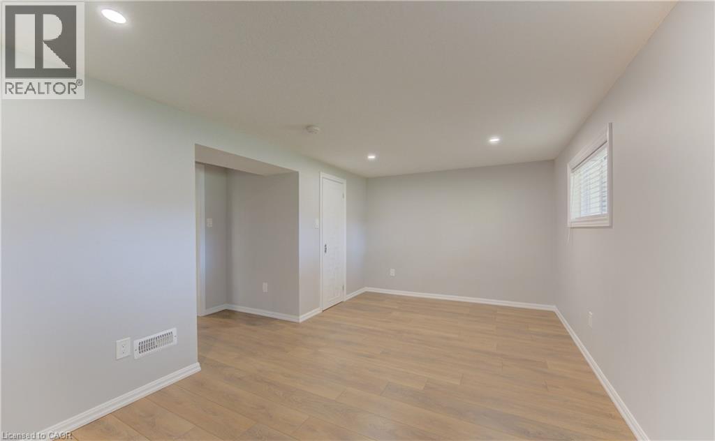 51 Coach Hill Drive, Kitchener, Ontario  N2E 1N7 - Photo 31 - 40833255