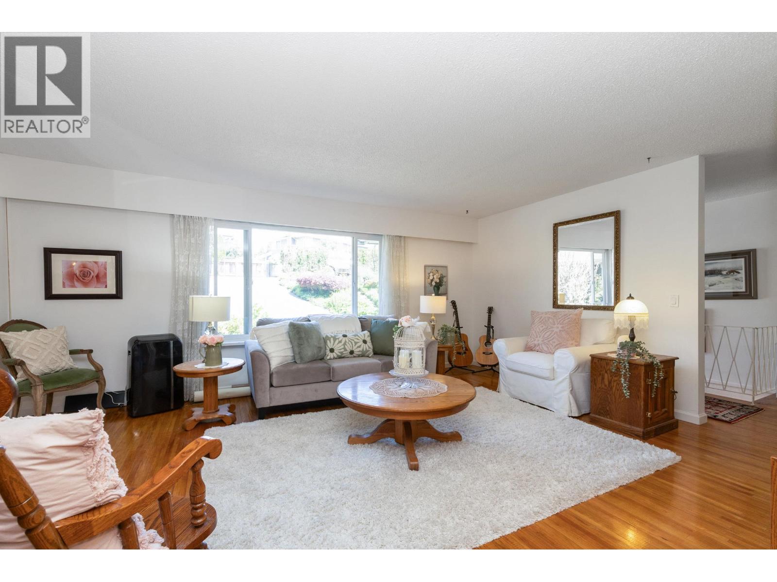 160 Harvard Drive, Port Moody, British Columbia  V3H 1S8 - Photo 4 - R3127966