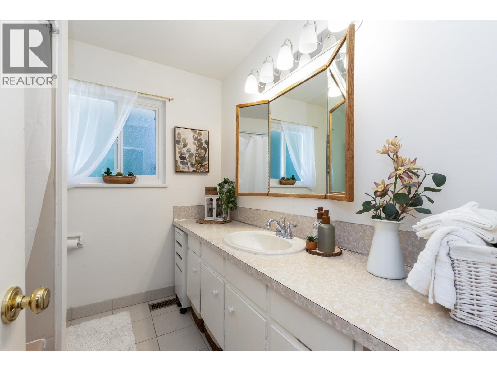 160 Harvard Drive, Port Moody, British Columbia  V3H 1S8 - Photo 16 - R3127966
