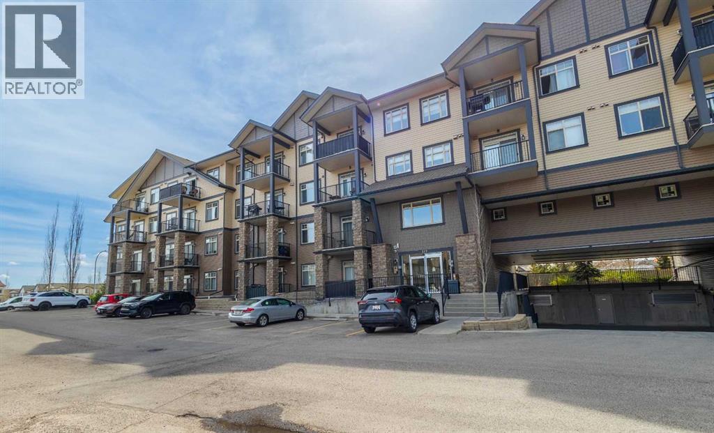 403, 117 Copperpond Common SE, Calgary, Alberta  T2Z 5E2 - Photo 2 - A2309558